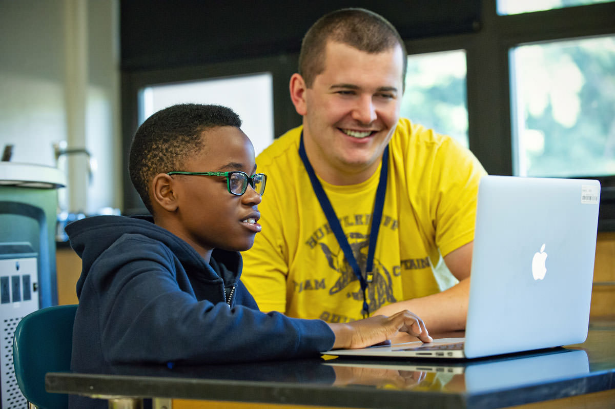 The SOE establishes an online Advanced Education Technology Certificate The SOE establishes an online Advanced Education Technology Certificate
