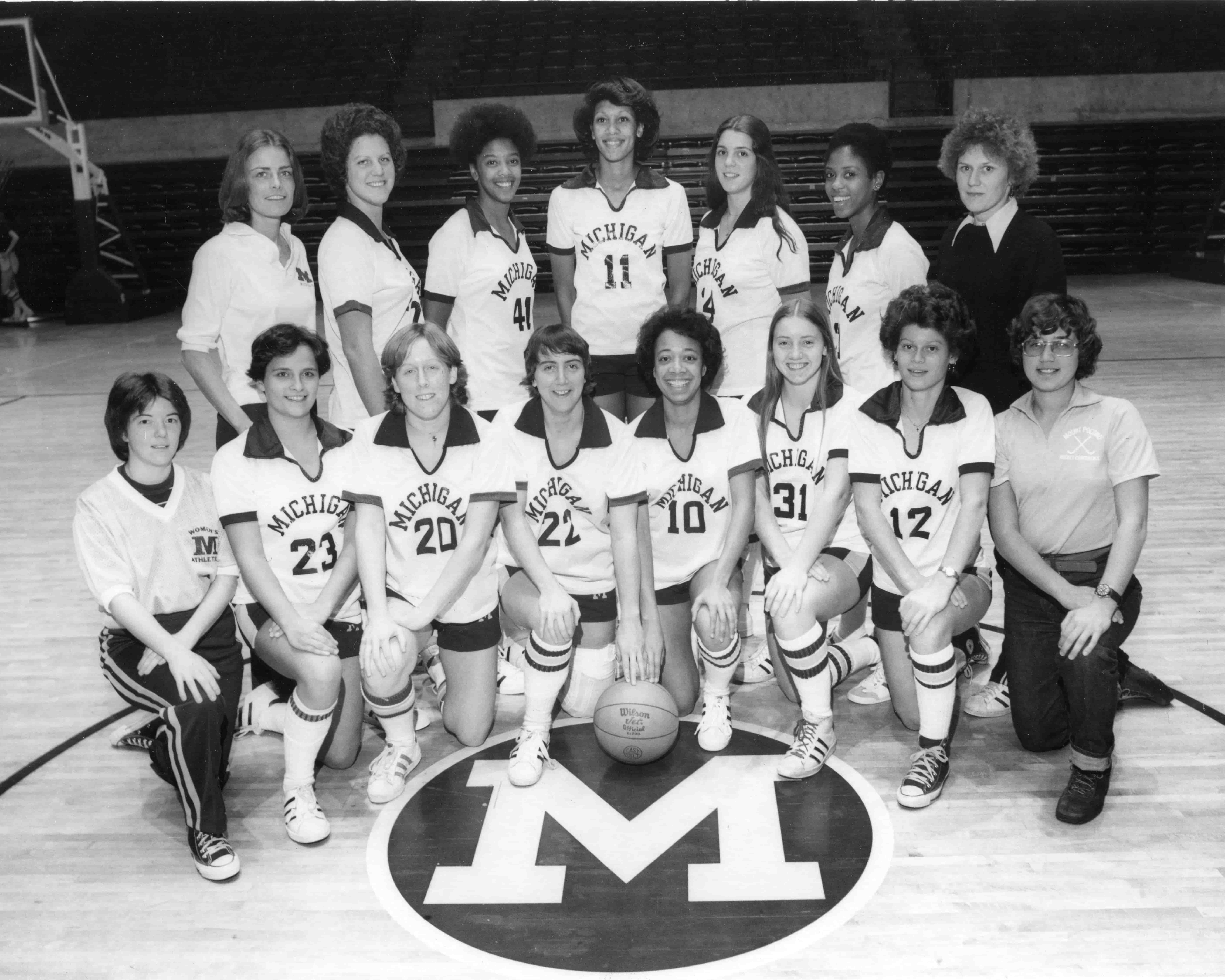 Carmel Borders with the women’s basketball team, 1976-77