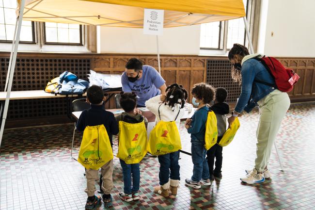 Pop-up Safety Town Dr. Hashikawa teaches students about pedestrian safety at Pop-up Safety Town