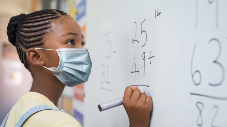 Student in mask