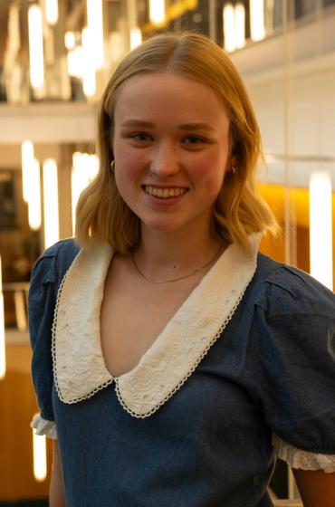 Headshot of Aine Beale